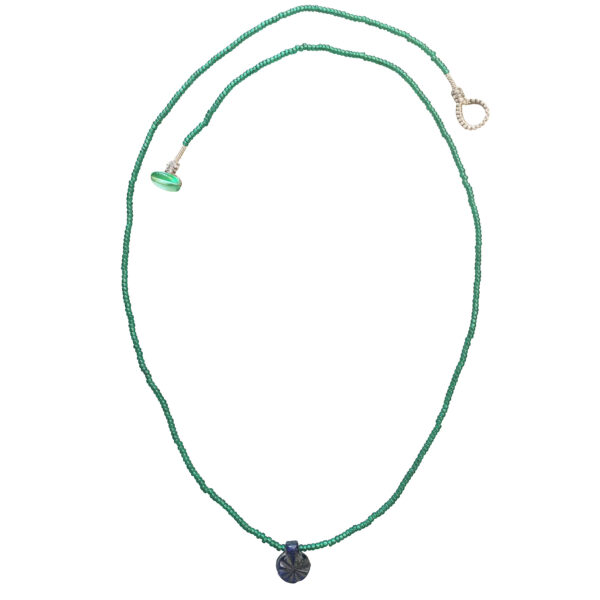 EmeraldGreenAndFlowerBlue