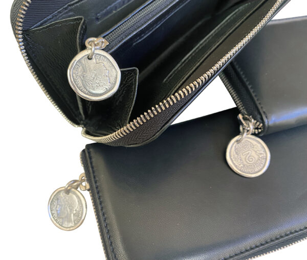 Black_Wallets_Coins2