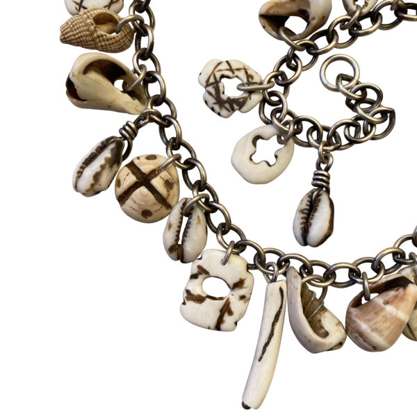 Radiant_Shell_Amulets1