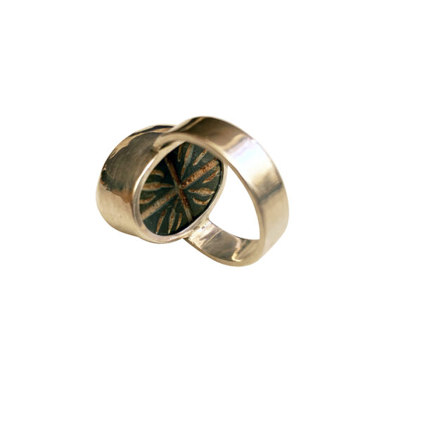 Incised_stone_ring1