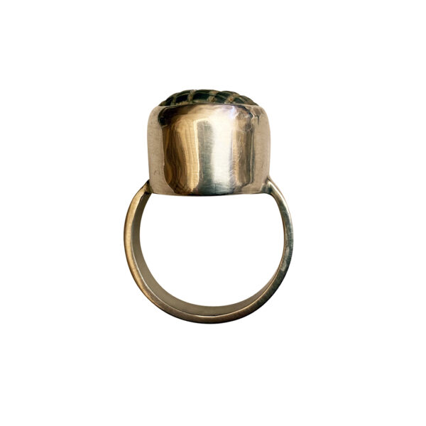 Incised_stone_ring3